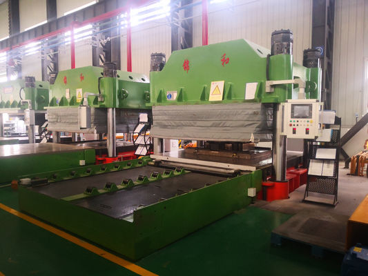 Presses hydrauliques à huile chaude pour le moulage du caoutchouc avec système de commande PLC
