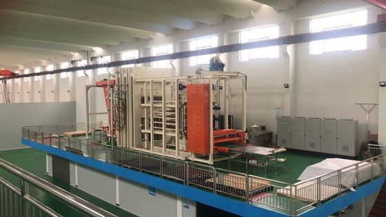 Machine de presse à chaud à plusieurs couches en plastique